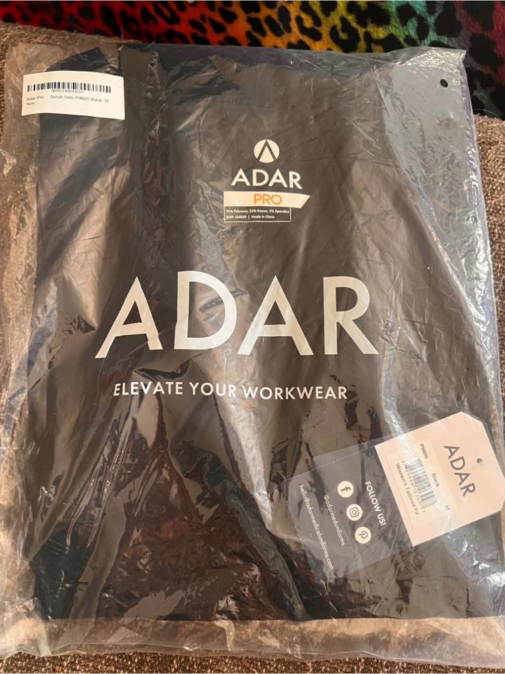 Adar Womens black scrub set brand new size M